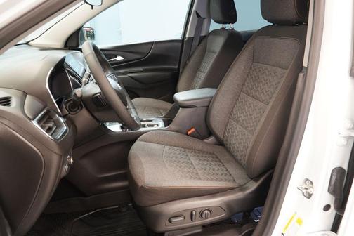 Summit White 2024 Chevrolet Equinox LT