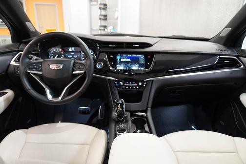 2025 Cadillac XT6 Sport AWD