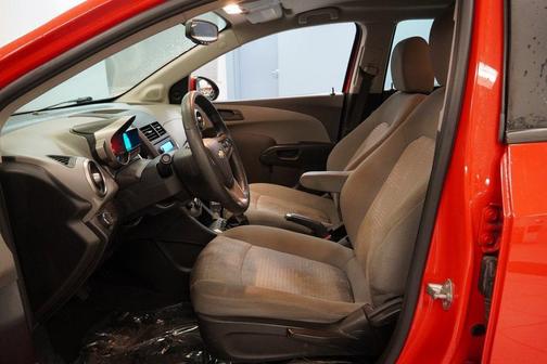 2015 Chevrolet Sonic LS