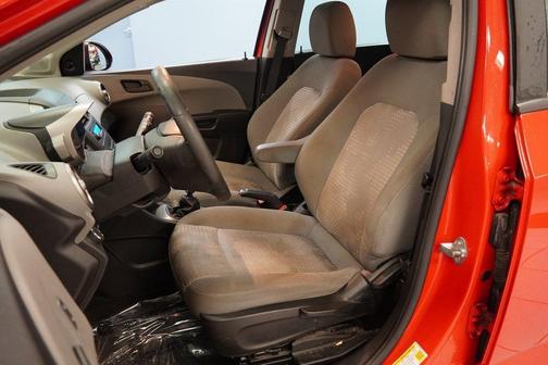 2015 Chevrolet Sonic LS