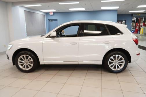 Glacier White 2015 Audi Q5 2.0T Premium Plus