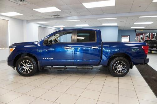 2021 Nissan Titan SV