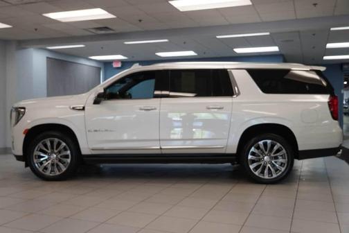 White Frost Tri-Coat 2021 GMC Yukon XL Denali