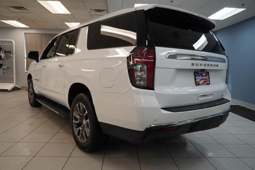 2024 Chevrolet Suburban LT