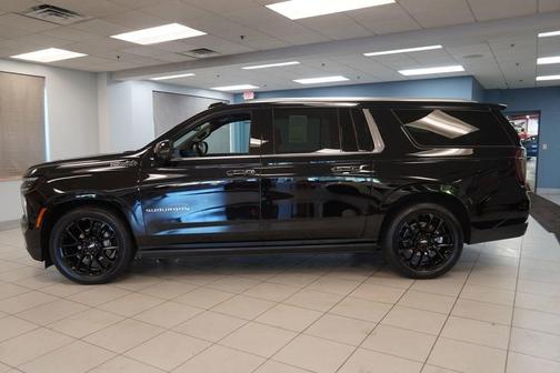 Black 2025 Chevrolet Suburban High Country