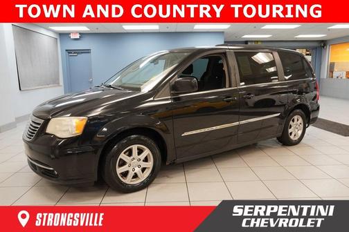 2011 Chrysler Town & Country Touring