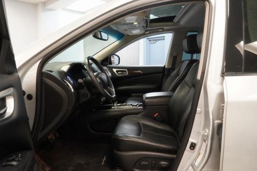 2013 Nissan Pathfinder Platinum