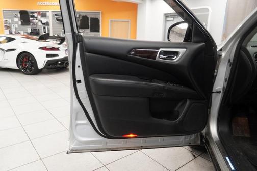 2013 Nissan Pathfinder Platinum