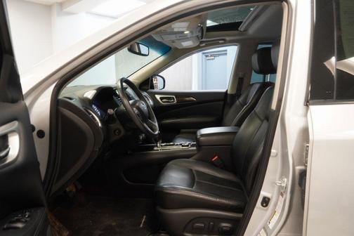 2013 Nissan Pathfinder Platinum