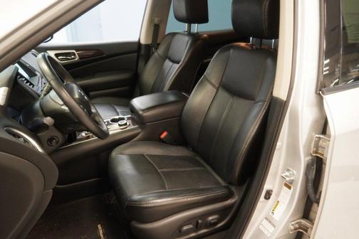 2013 Nissan Pathfinder Platinum
