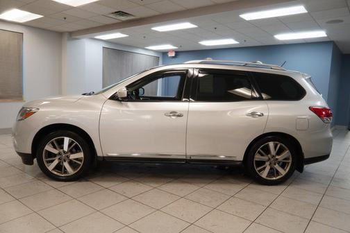 2013 Nissan Pathfinder Platinum