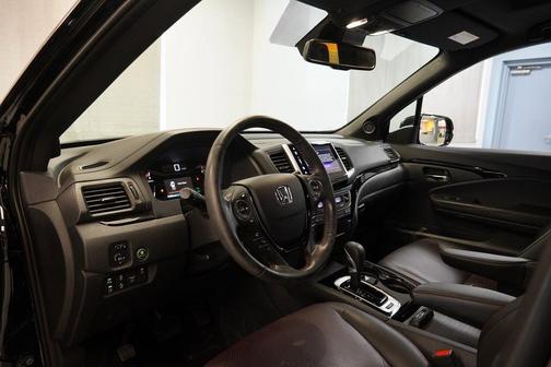 2019 Honda Ridgeline Black Edition