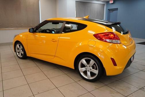 2013 Hyundai Veloster Base