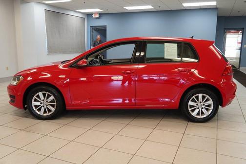 2016 Volkswagen Golf TSI S 4-Door