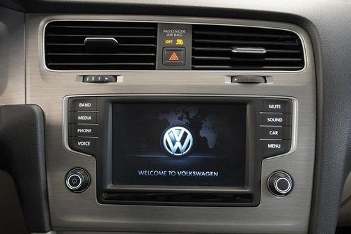 2016 Volkswagen Golf TSI S 4-Door