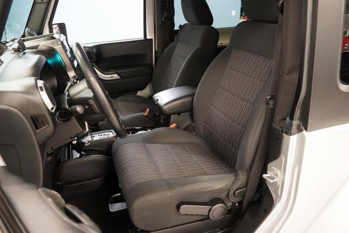 2012 Jeep Wrangler Sahara