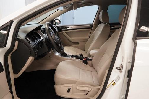 2016 Volkswagen Golf TSI S 4-Door