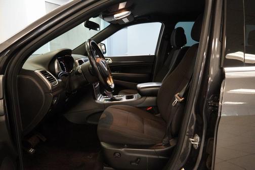 2018 Jeep Grand Cherokee Laredo E