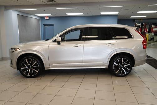 2020 Volvo XC90 T6 Momentum 6 Passenger