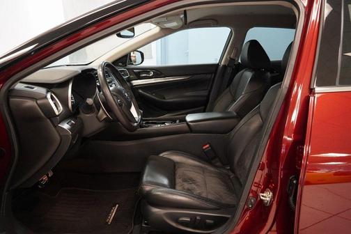 2017 Nissan Maxima 3.5 SR