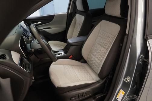 Sterling Gray Metallic 2023 Chevrolet Equinox LS