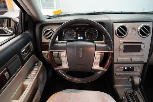 2008 Lincoln MKZ Base