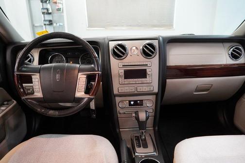 2008 Lincoln MKZ Base