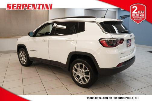 2022 Jeep Compass Latitude Lux