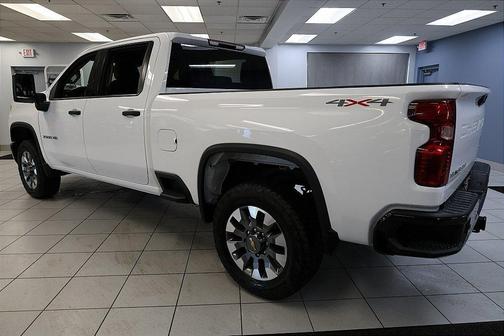 2025 Chevrolet Silverado 2500 Custom
