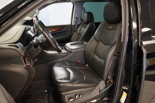 2020 Cadillac Escalade ESV Luxury