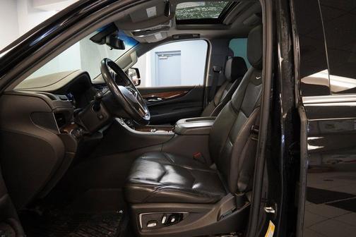 2020 Cadillac Escalade ESV Luxury