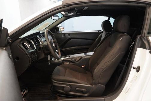 2012 Ford Mustang V6