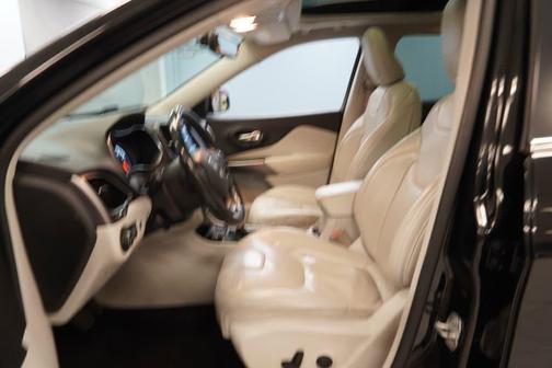 Diamond Black 2019 Jeep Cherokee Limited