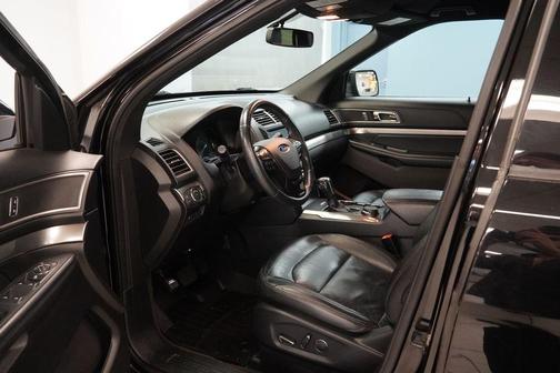 Shadow Black 2018 Ford Explorer XLT