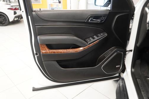 Summit White 2020 Chevrolet Suburban Premier