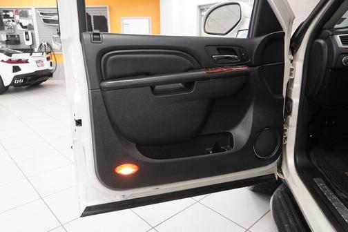 2011 Cadillac Escalade Luxury