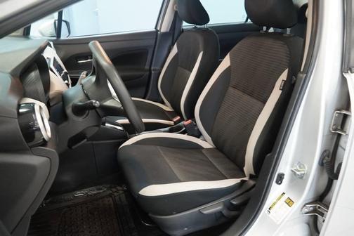 2021 Nissan Versa 1.6 SV