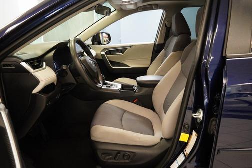 2019 Toyota RAV4 Hybrid XLE