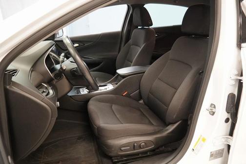 2022 Chevrolet Malibu RS