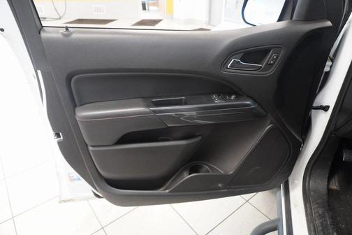 2017 GMC Canyon SLE