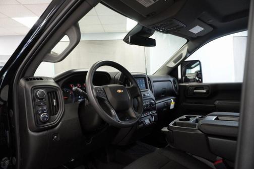 2025 Chevrolet Silverado 2500 Custom