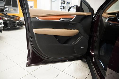 2018 Cadillac XT5 Platinum