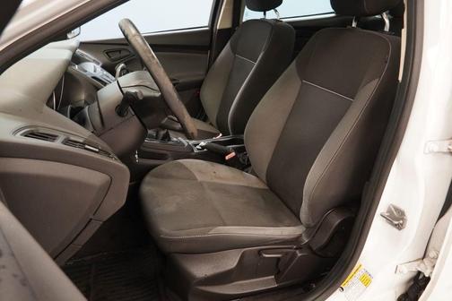 Oxford White 2012 Ford Focus S