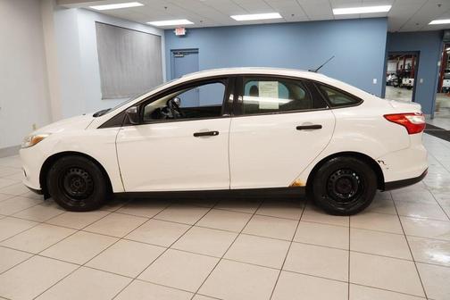 Oxford White 2012 Ford Focus S
