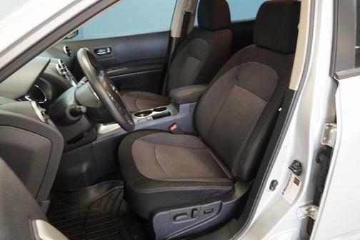 2013 Nissan Rogue SV