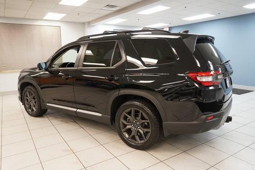 2023 Honda Pilot EX-L 8-Passenger