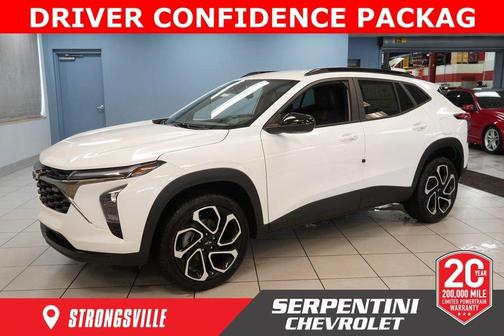 Summit White 2026 Chevrolet Trax 2RS