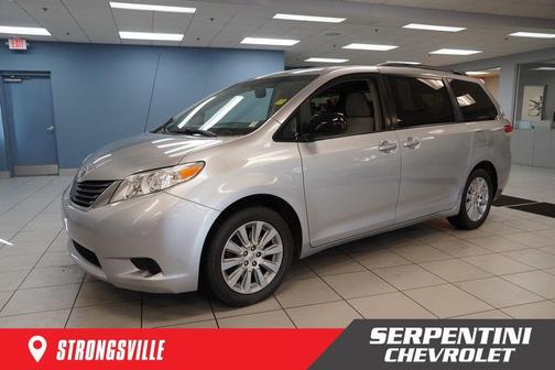 2013 Toyota Sienna LE