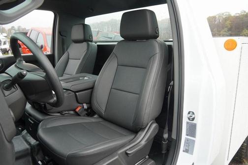 2025 Chevrolet Silverado 3500 WT