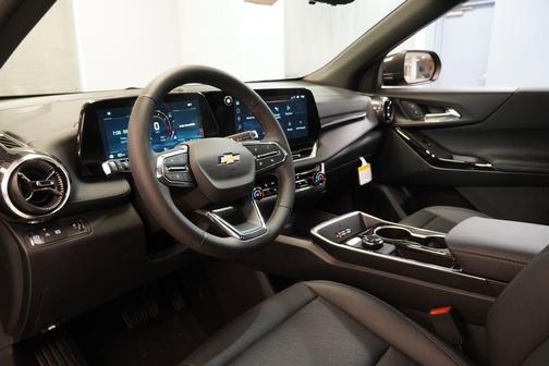 Mosaic Black Metallic 2026 Chevrolet Equinox LT